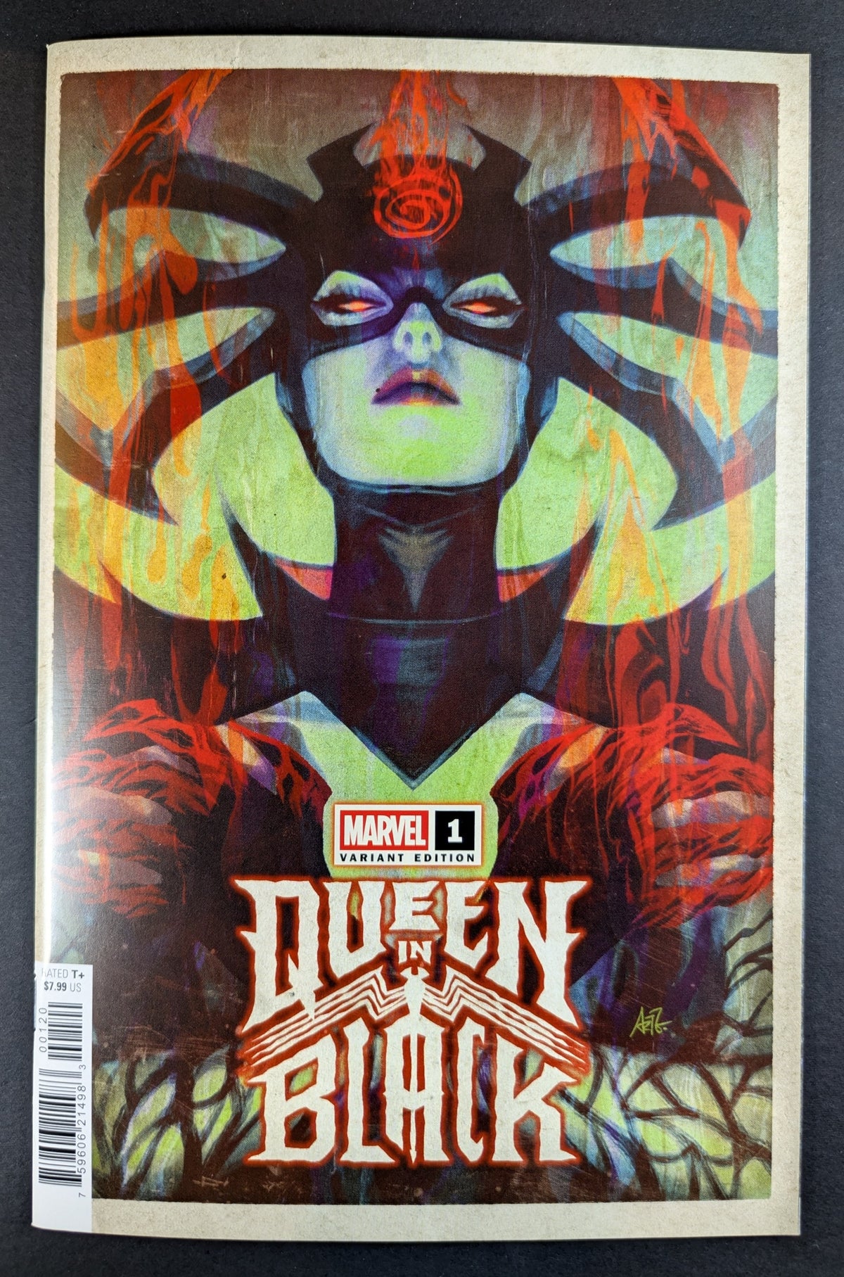 Queen in Black #1 | Blind Bag Exclusive Artgem Trade Variant
