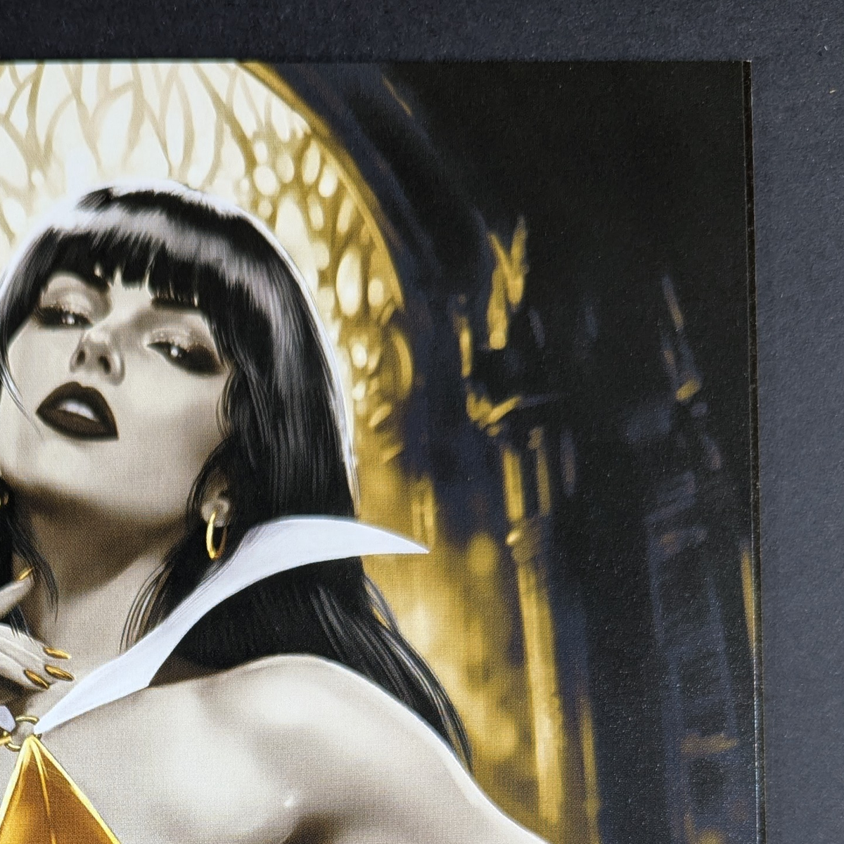 Vampirella, Vol. 8 #1 | Manuel Ramirez Cover B LTD 150